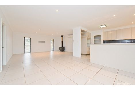 Property photo of 4 Rosella Gardens Drive Meringandan West QLD 4352