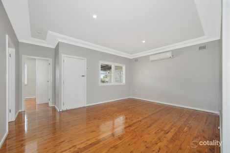 Property photo of 14 Gascoigne Road Gorokan NSW 2263