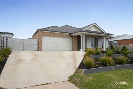 8 Norfolk Rise, San Remo, VIC 3925