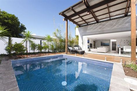 Property photo of 23 Arthur Street Mermaid Beach QLD 4218