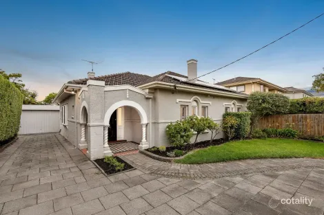 28 FITZGIBBON CRES, CAULFIELD NORTH, VIC 3161
