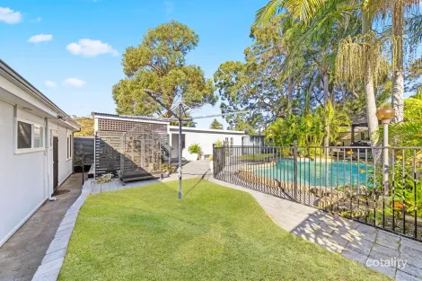 Property photo of 10 Narrunga Avenue Buff Point NSW 2262