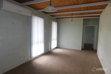 Property photo of 10 Janice Way Sale VIC 3850