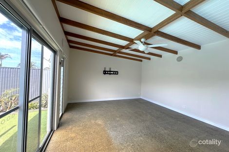Property photo of 67 Parklands Drive Shellharbour NSW 2529