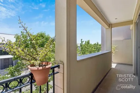 Property photo of 40 Harvey Circuit Mawson Lakes SA 5095