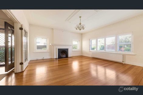 Property photo of 569 Dandenong Road Armadale VIC 3143