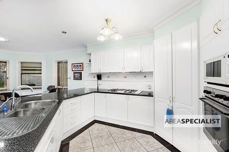 Property photo of 20 Erica Close Endeavour Hills VIC 3802