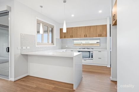 Property photo of 68 Honeysuckle Lane Woodend VIC 3442