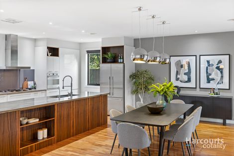 Property photo of 22 Holcolme Street Caroline Springs VIC 3023