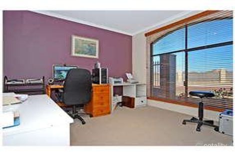 Property photo of 9 Cherrytree Gardens Stirling WA 6021