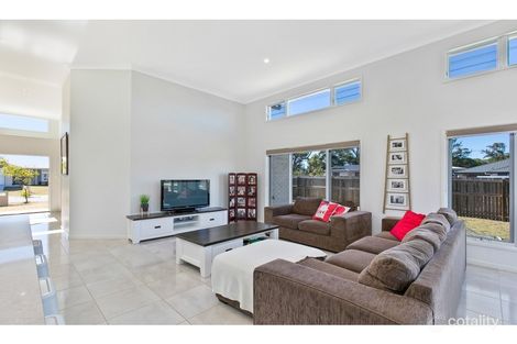 Property photo of 3 Serene Way Wondunna QLD 4655