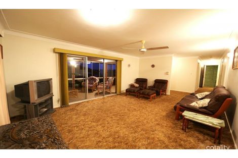 Property photo of 19 Dirkala Street Mansfield QLD 4122