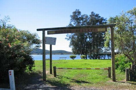 1b Taylor St, Woy Woy Bay, NSW 2256