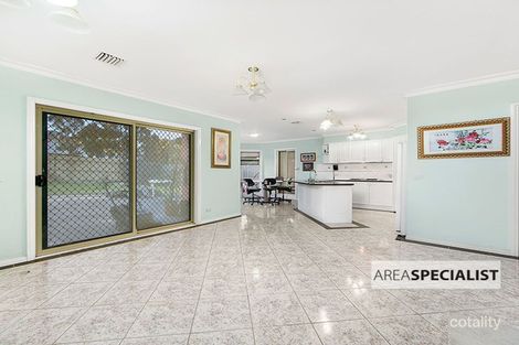 Property photo of 20 Erica Close Endeavour Hills VIC 3802