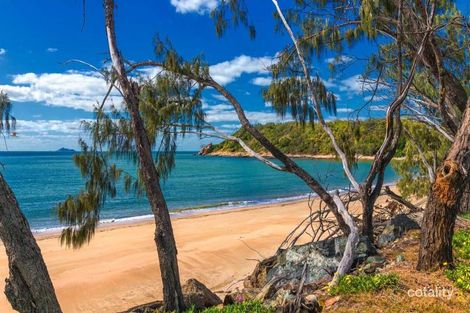Property photo of 36 Schofield Parade Keppel Sands QLD 4702