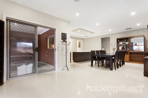 Property photo of 44 Leyana Crescent Brookfield VIC 3338