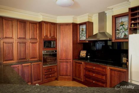 Property photo of 2 Orchard Walk Strathfieldsaye VIC 3551