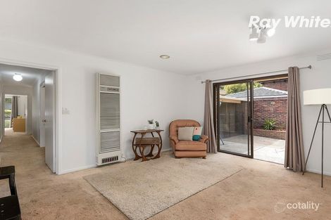Property photo of 11 Golf Links Crescent Dingley Village VIC 3172