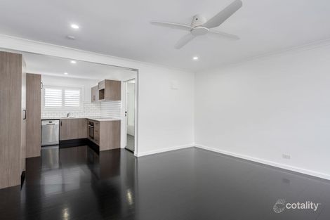 Property photo of 2/170-172 Gosford Road Adamstown NSW 2289