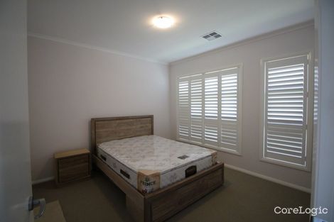 Property photo of 10 Empire Circuit Penrith NSW 2750