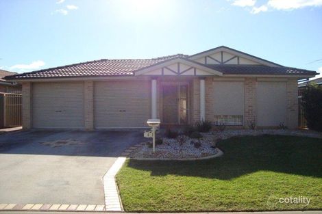 4 Gilgandra Rd, Hoxton Park, NSW 2171