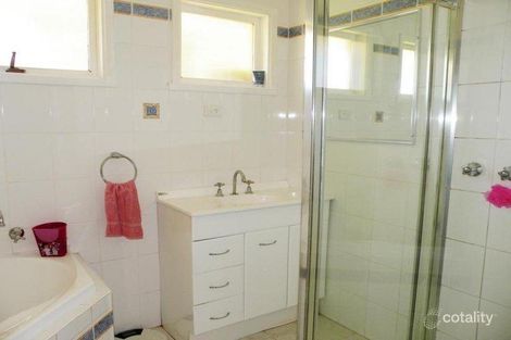 1 Gum Dr, Lara, VIC 3212