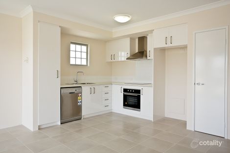 2/208 Fisher St, Cloverdale, WA 6105