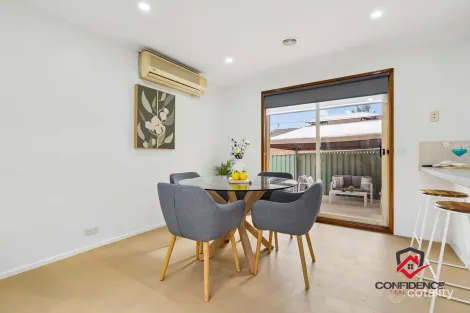 Property photo of 28 Ashcroft Crescent Monash ACT 2904