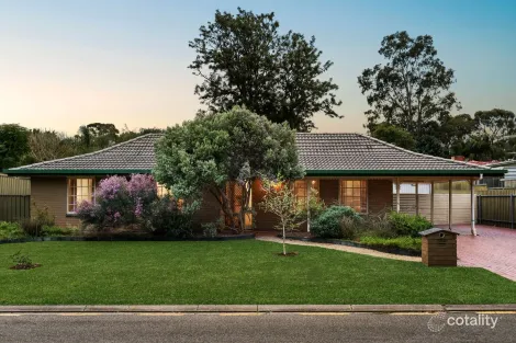 18 London Rd, Aberfoyle Park, SA 5159