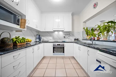 Property photo of 10 Bathurst Drive Bentley Park QLD 4869