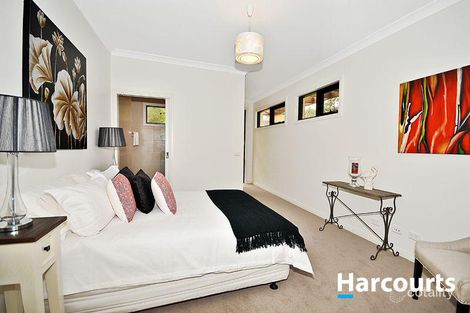 Property photo of 1/16 Sweetland Road Box Hill VIC 3128