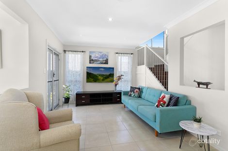 Property photo of 32 Melbourne Road Wadalba NSW 2259