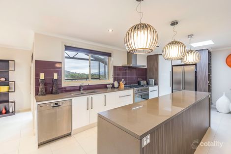 Property photo of 11 Johnstone Circuit Calwell ACT 2905