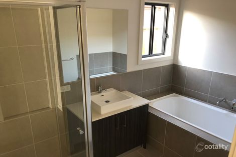 Property photo of 27 Stanmore Crescent Wyndham Vale VIC 3024