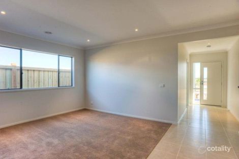 Property photo of 47 Edge View Point Cook VIC 3030