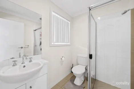 Property photo of 7 Beaumont Drive Pimpama QLD 4209