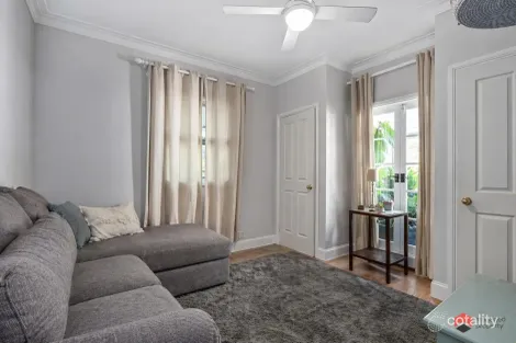 Property photo of 27 Davis Street Redcliffe QLD 4020