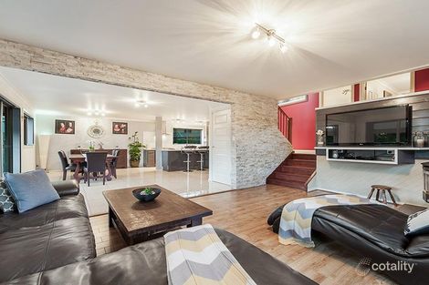 Property photo of 17 Kirkbride Way Craigieburn VIC 3064