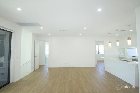 Property photo of 2/12 Wave Crescent Mount Coolum QLD 4573