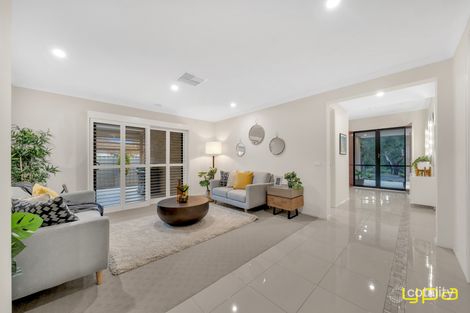 Property photo of 33 Astley Wynd Lynbrook VIC 3975