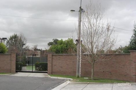 Property photo of 8 Westgreen Court Essendon VIC 3040