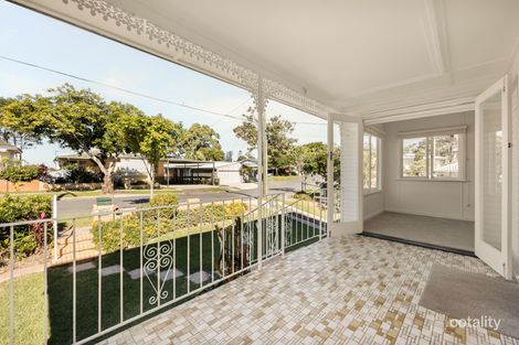Property photo of 70 Pangeza Street Stafford Heights QLD 4053