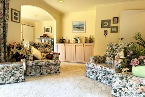 Property photo of 10 Birkley Court Rosebud VIC 3939