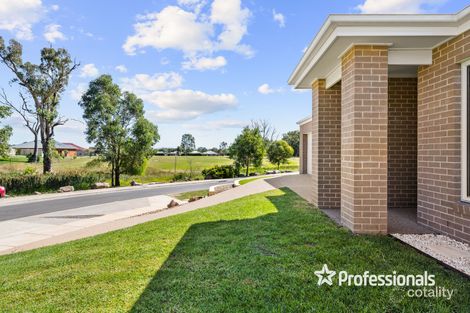 Property photo of 6 Blackwood Avenue West Wodonga VIC 3690