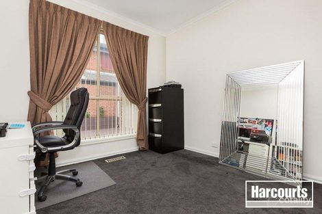 Property photo of 9 Tennyson Close Berwick VIC 3806