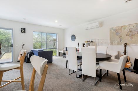 Property photo of 17 Denistoun Crescent Cranbourne VIC 3977