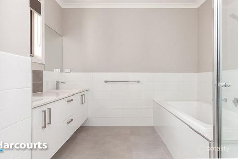 Property photo of 4 Oakmont Court Frankston VIC 3199