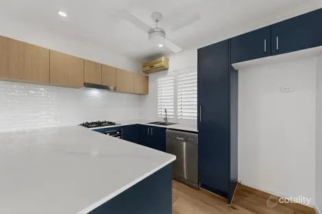 Property photo of 11/75 Riding Road Hawthorne QLD 4171