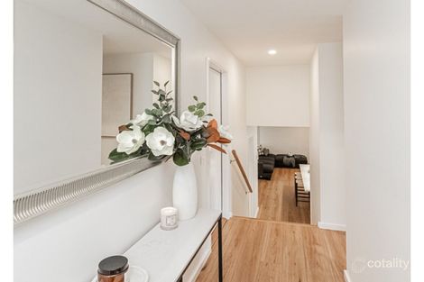 Property photo of 18 Gat Sing Way Dennington VIC 3280