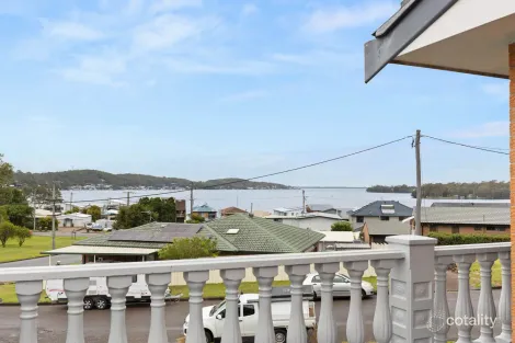 Property photo of 3 Ralfe Crescent Kilaben Bay NSW 2283